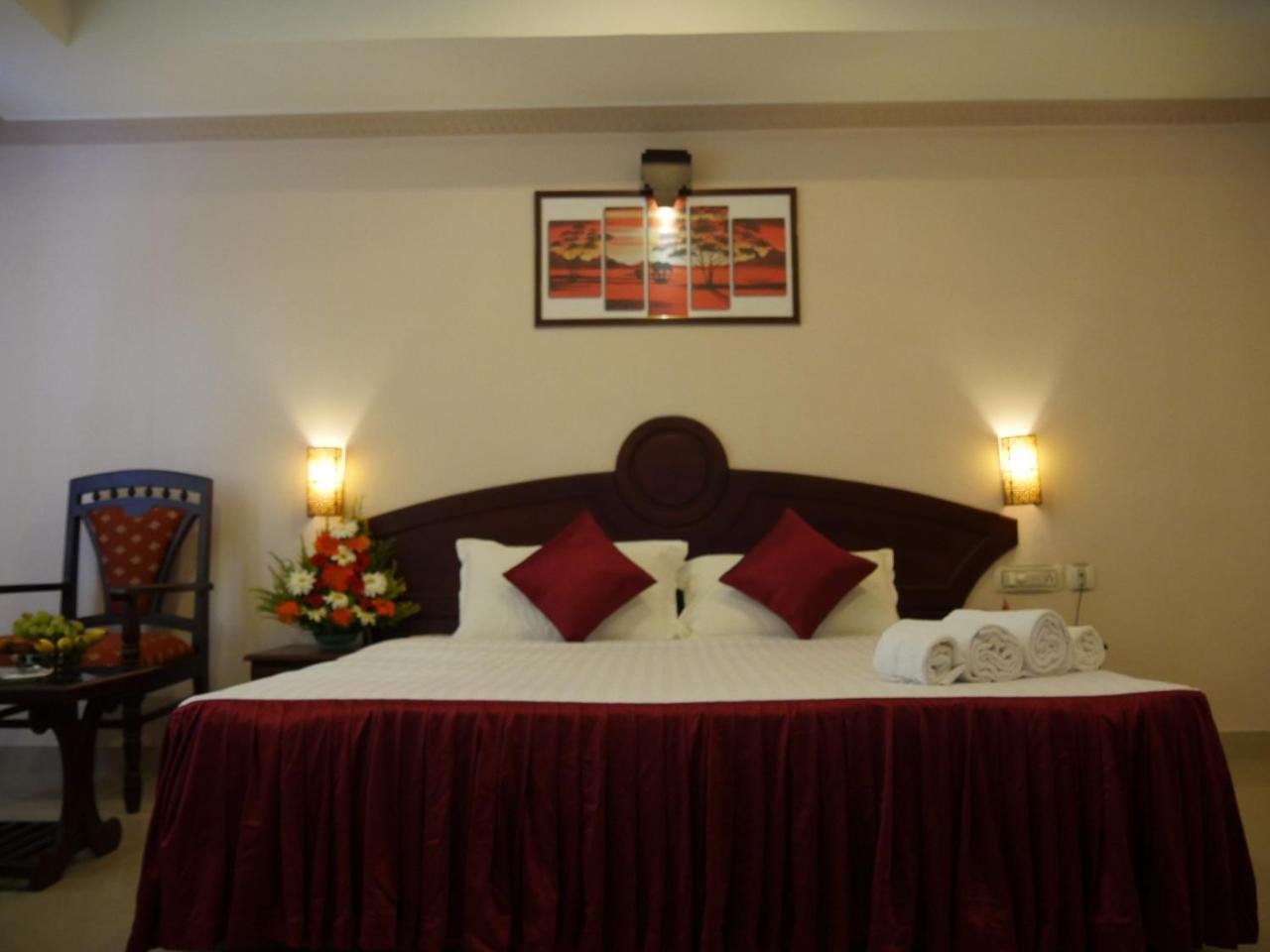 Karthika Residency Hotel Kilimanur ภายนอก รูปภาพ